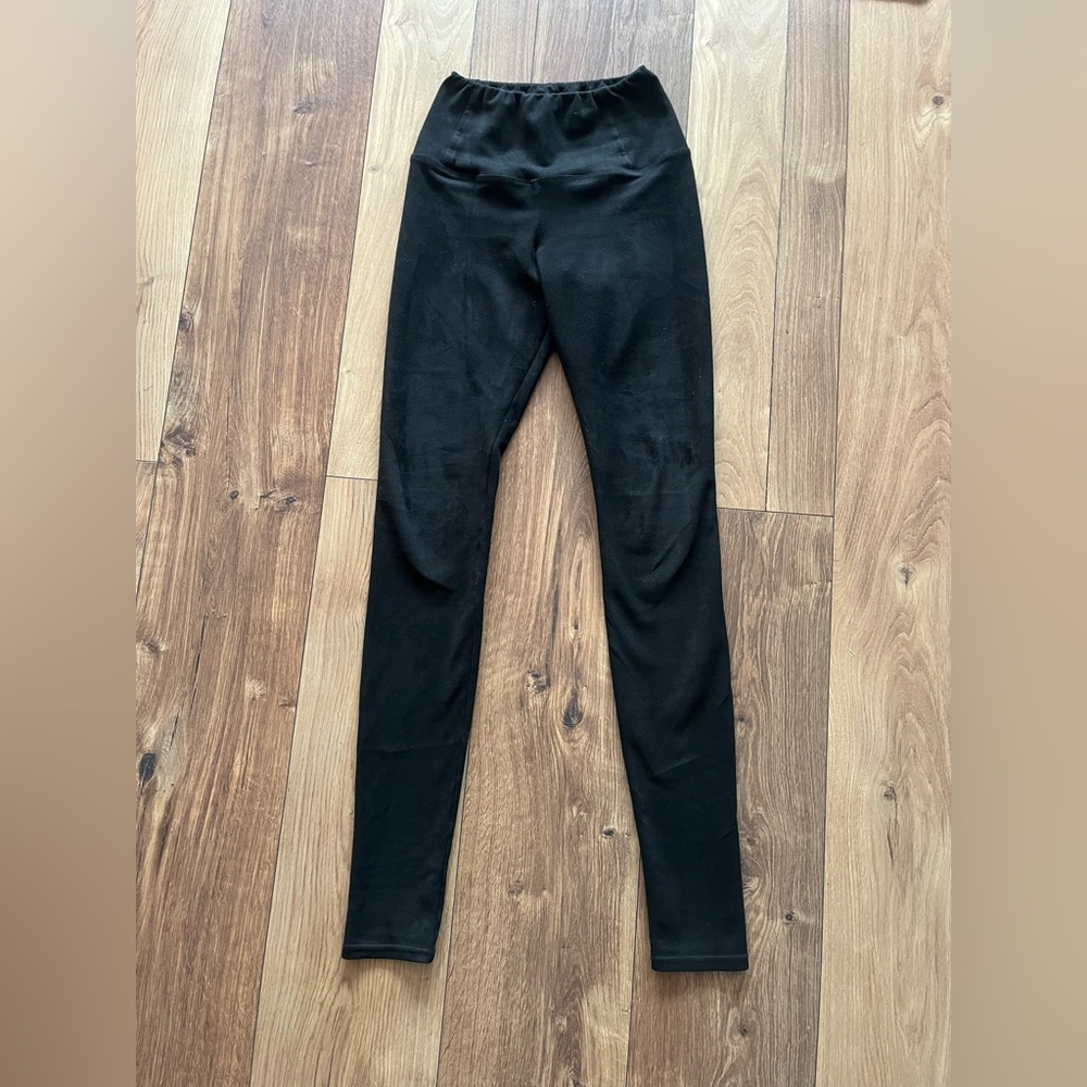 Aritzia Wilfred High-Waisted Black Suede Skinny Pants XS